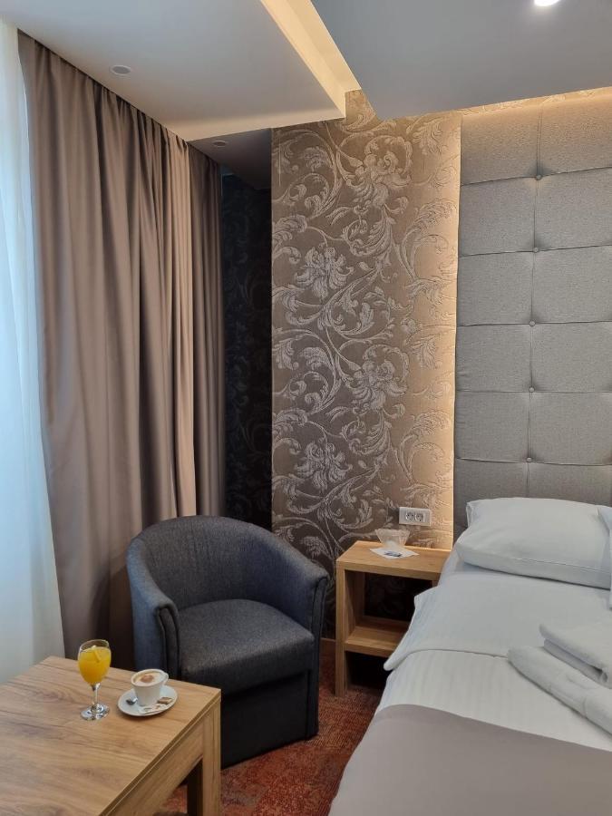 Bor Motel 3*